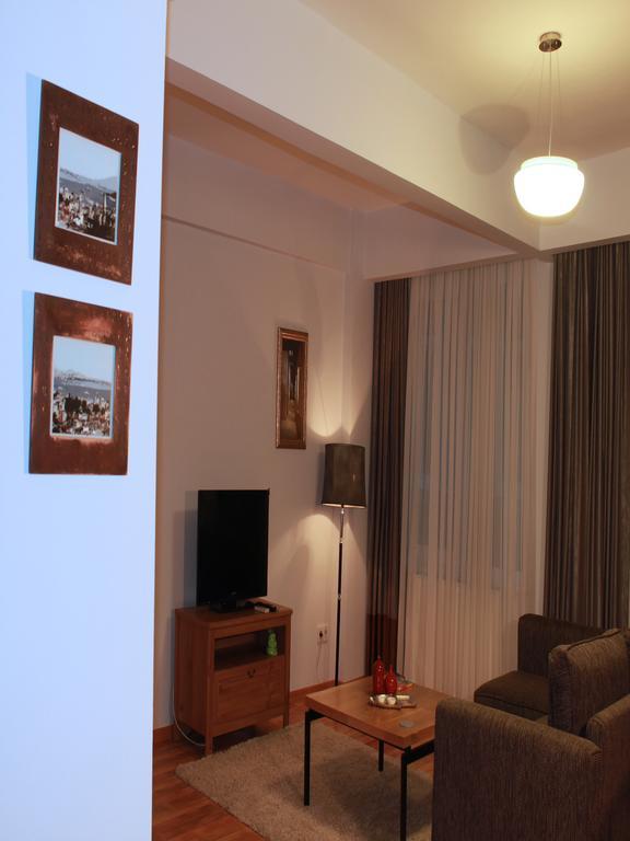 212 Istanbul Suites Room photo